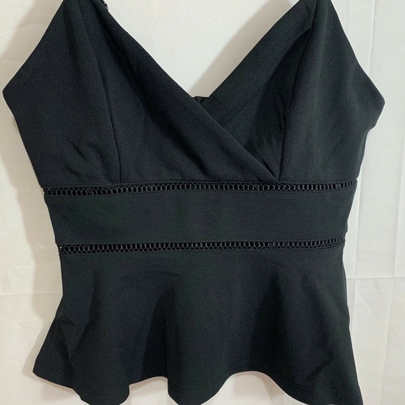 Francesca's Womens NWT Demi Ladder Trim Flounce Tank in Black - Picture 2 of 7